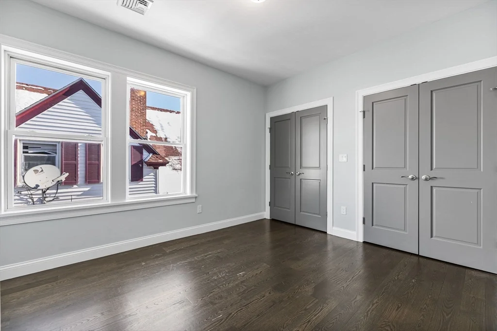4 bed, 3 bath apartment for rent at 83 Centre St Unit 2, Dorchester — photo 20 of 27