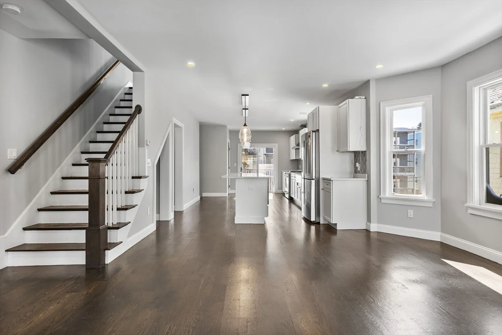 4 bed, 3 bath apartment for rent at 83 Centre St Unit 2, Dorchester