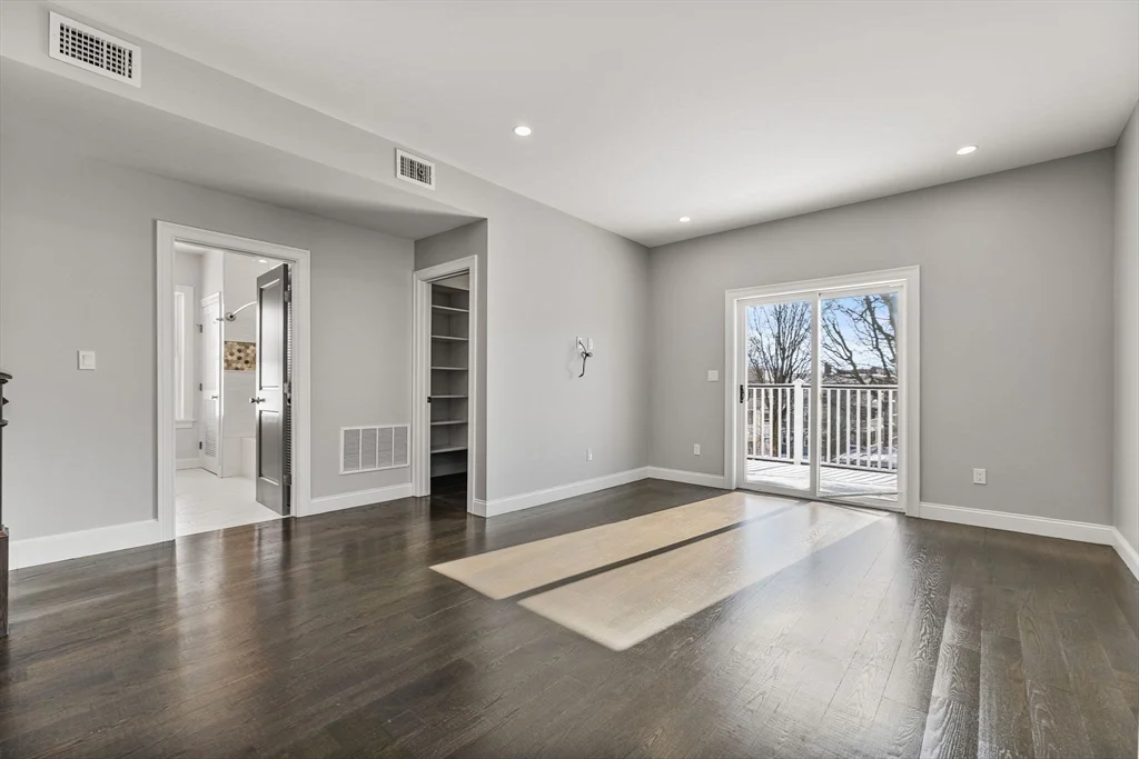 4 bed, 3 bath apartment for rent at 83 Centre St Unit 2, Dorchester — photo 14 of 27
