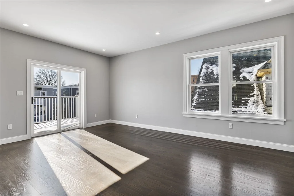 4 bed, 3 bath apartment for rent at 83 Centre St Unit 2, Dorchester — photo 22 of 27