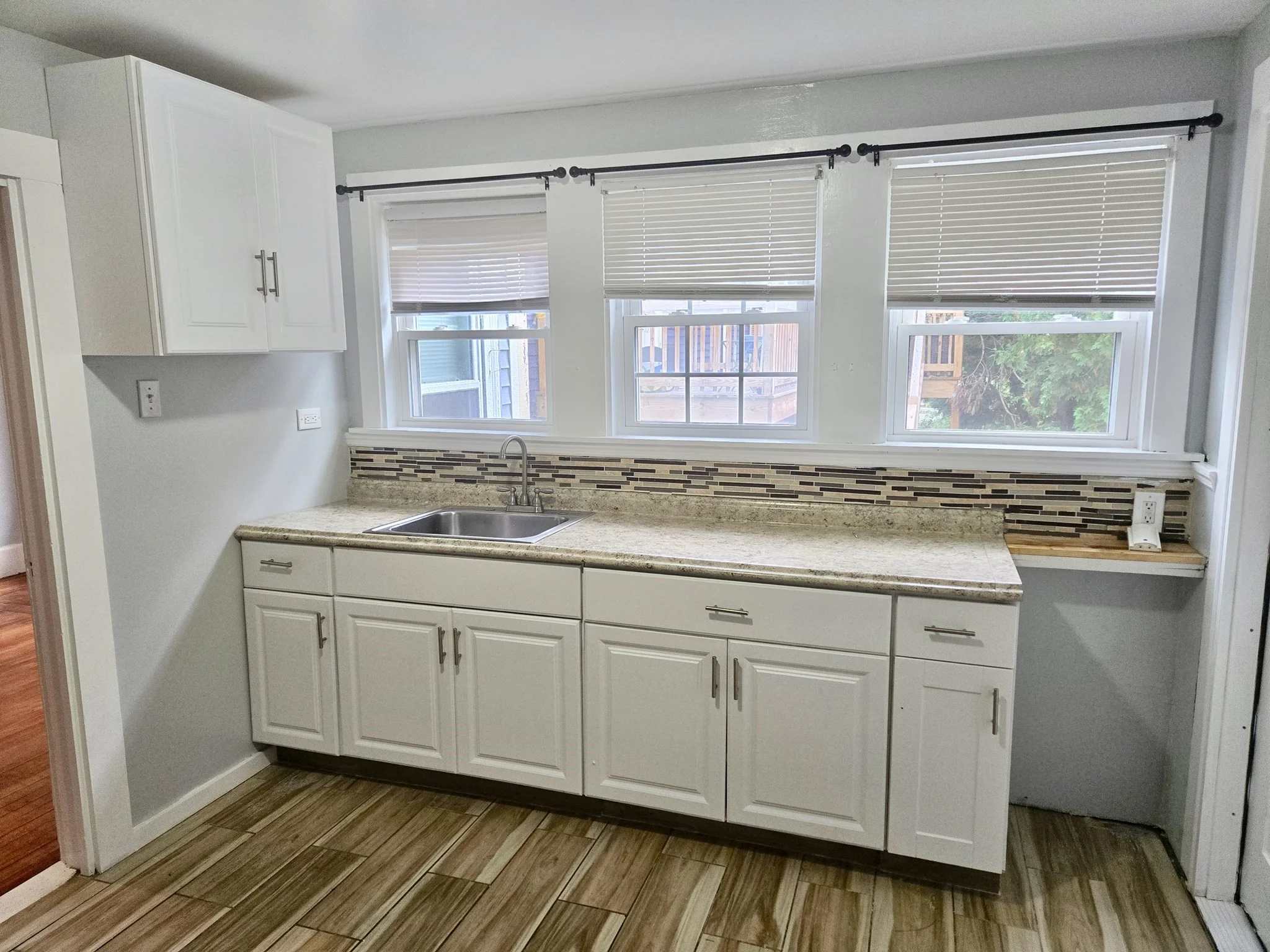 5 bed, 2 bath apartment for rent at 83 Chapin St Unit 1, Southbridge — photo 5 of 13