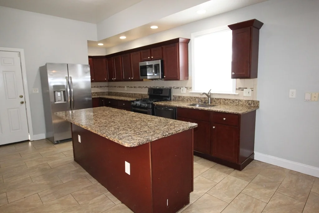 2 bed, 2 bath apartment for rent at 83 Devon St Unit 1, Dorchester