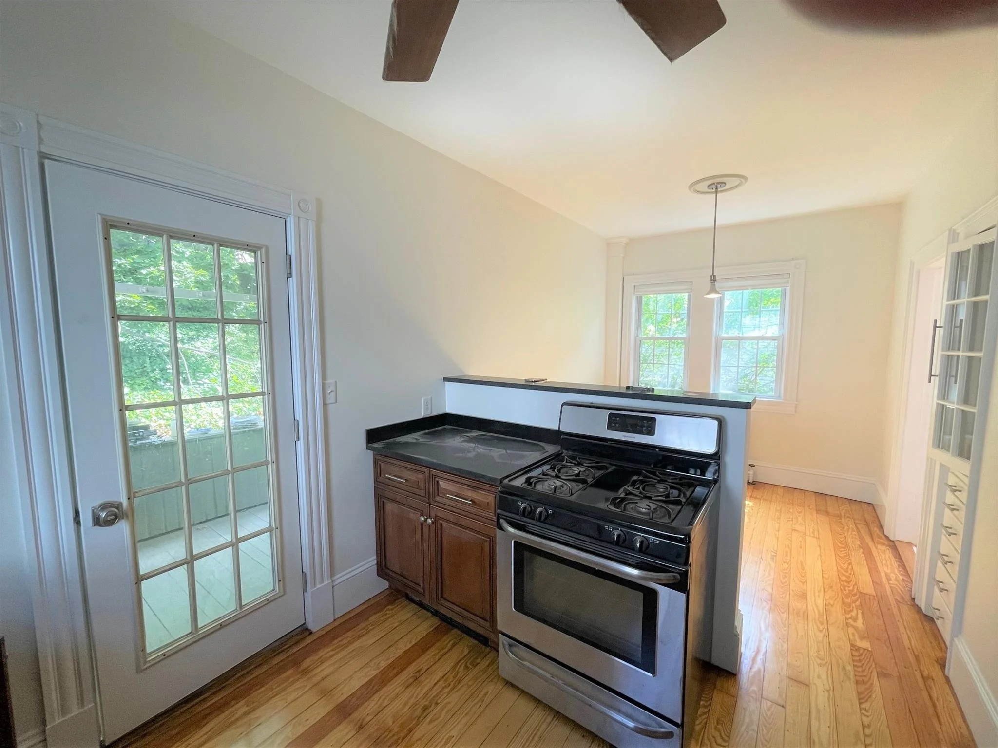 1 bed, 1 bath apartment for rent at 83 Dexter St Unit 1, Malden — photo 4 of 15