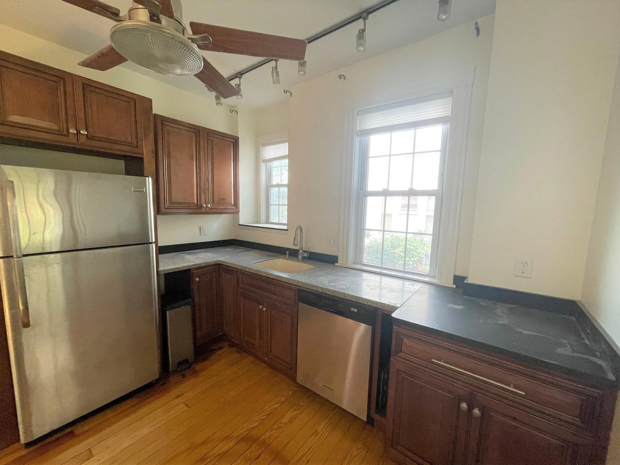 1 bed, 1 bath apartment for rent at 83 Dexter St Unit 1, Malden — photo 2 of 15