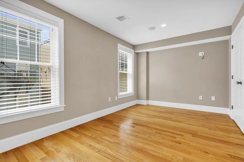 3 bed, 2.5 bath apartment for rent at 83 Dresser St Unit 83, South Boston — photo 6 of 12