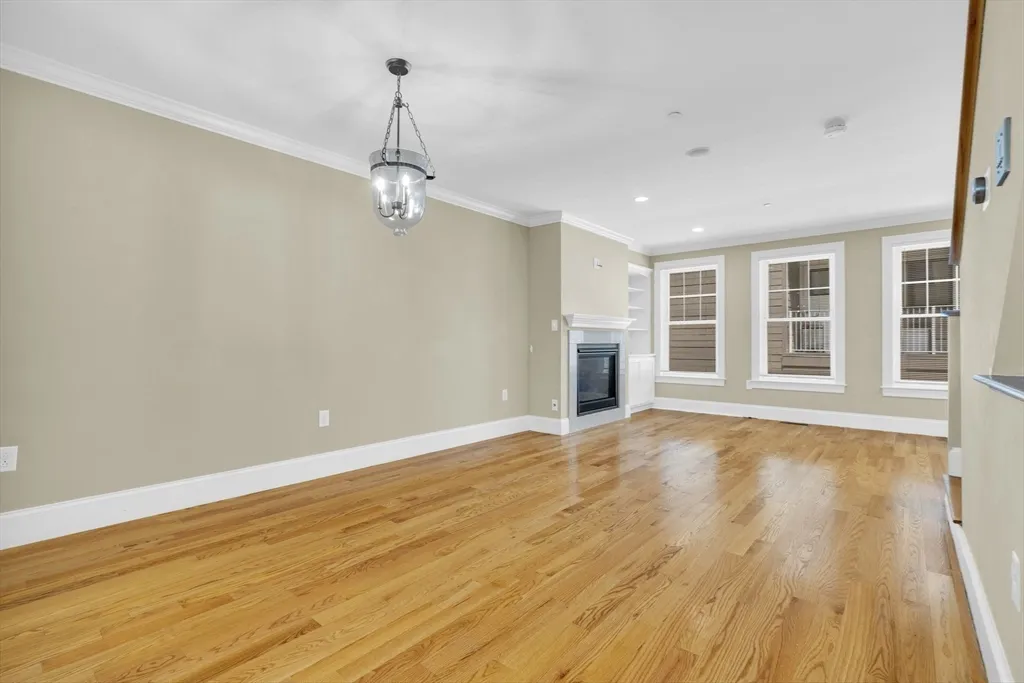 3 bed, 2.5 bath apartment for rent at 83 Dresser St Unit 83, South Boston — photo 8 of 12