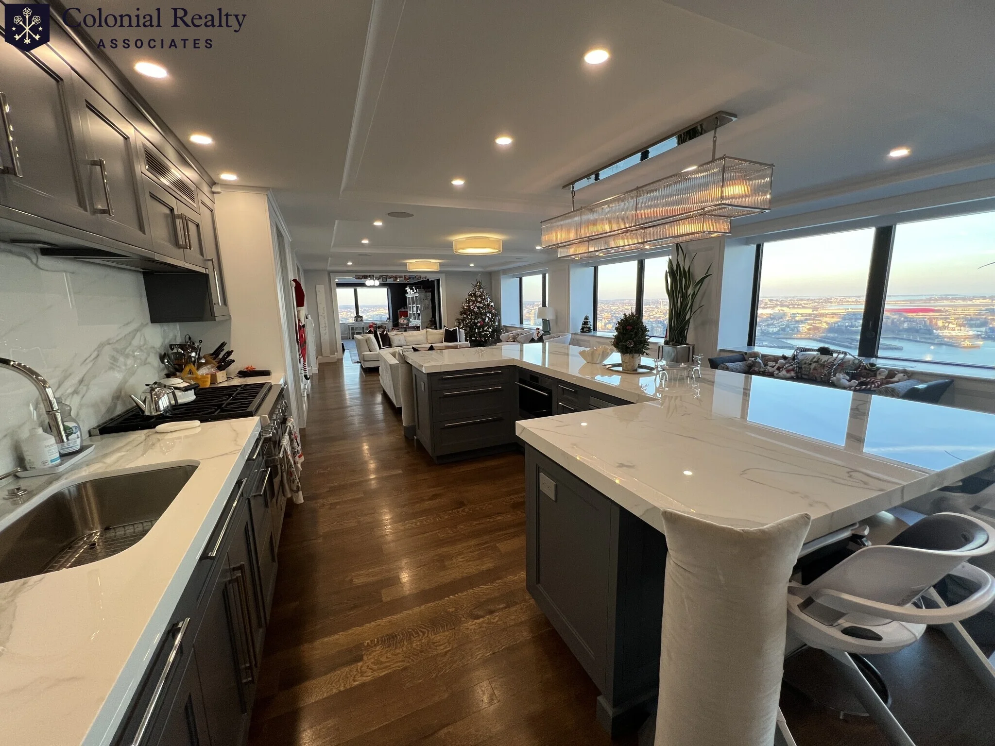 4 bed, 3.5 bath apartment for rent at 83 East India Row Unit 39, Boston Downtown — photo 3 of 43
