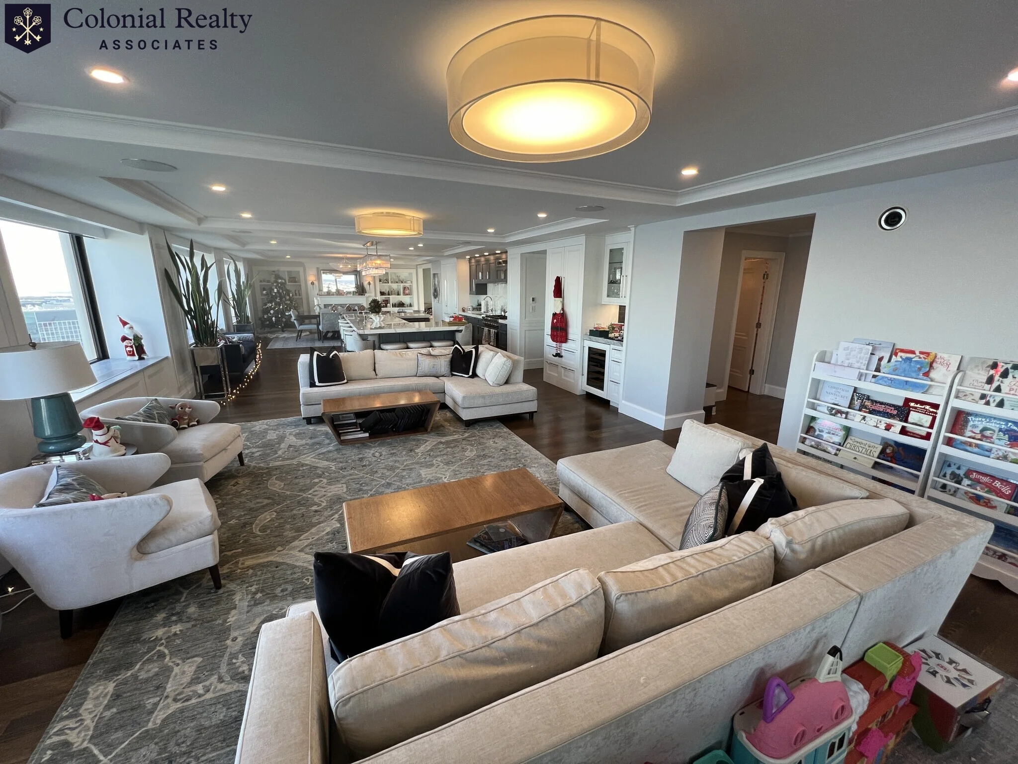 4 bed, 3.5 bath apartment for rent at 83 East India Row Unit 39, Boston Downtown — photo 2 of 43