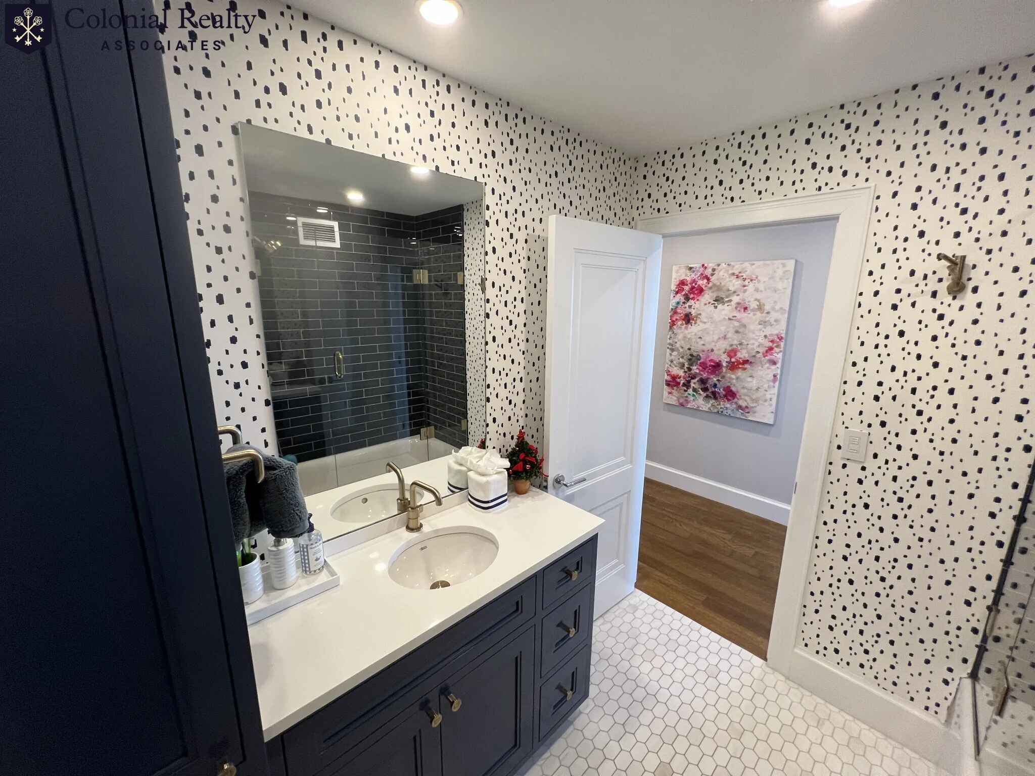 4 bed, 3.5 bath apartment for rent at 83 East India Row Unit 39, Boston Downtown — photo 18 of 43