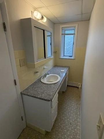 1 bed, 1 bath apartment for rent at 83 Elm St Unit 1, Union Hill — photo 4 of 9