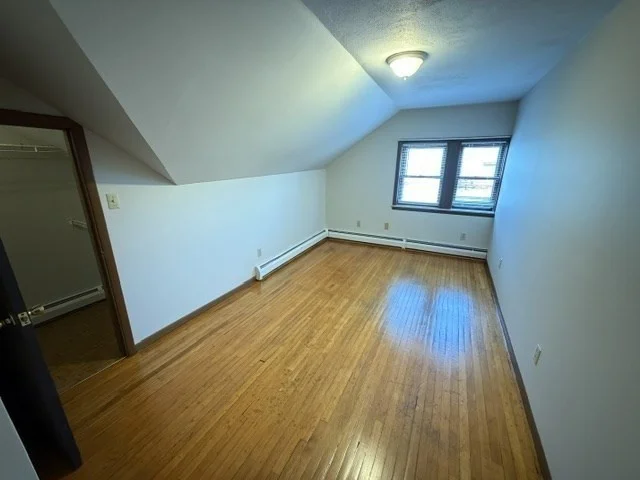 3 bed, 1 bath apartment for rent at 83 Elm St Unit 4, Union Hill — photo 4 of 13