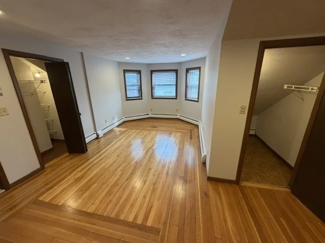 3 bed, 1 bath apartment for rent at 83 Elm St Unit 4, Union Hill — photo 2 of 13