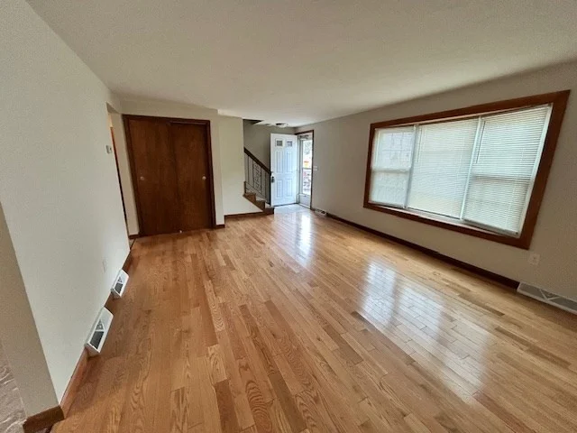 3 bed, 1 bath apartment for rent at 83 Emmet Unit 83, Brockton — photo 4 of 25
