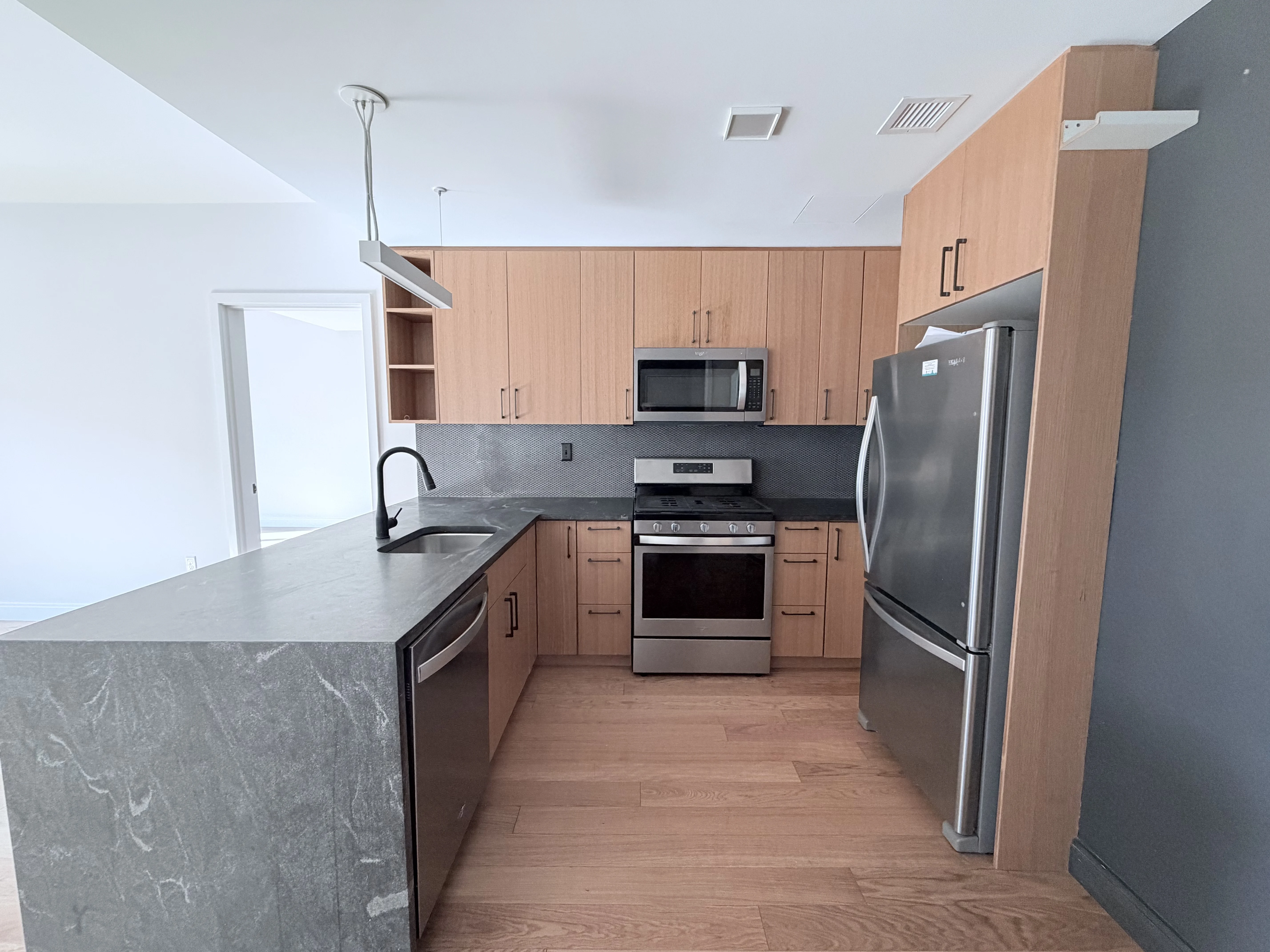 2 bed, 2 bath apartment for rent at 83 Gardner St Unit 309, Allston — photo 3 of 12