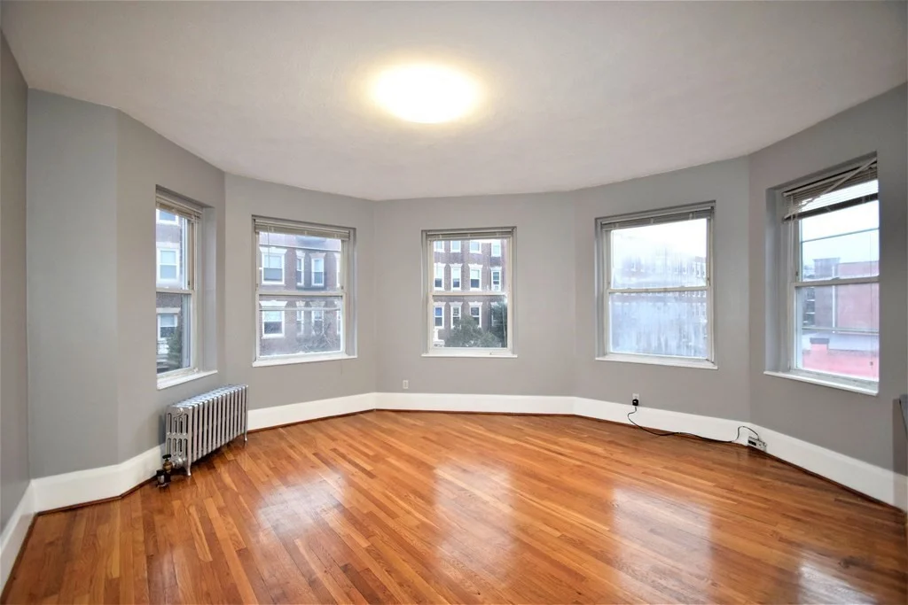 4 bed, 2 bath apartment for rent at 83 Glenville Ave Unit 2, Allston — photo 5 of 12