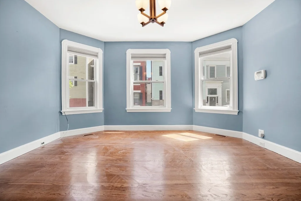 3 bed, 1 bath apartment for rent at 83 Green Unit 1, Dorchester — photo 10 of 21