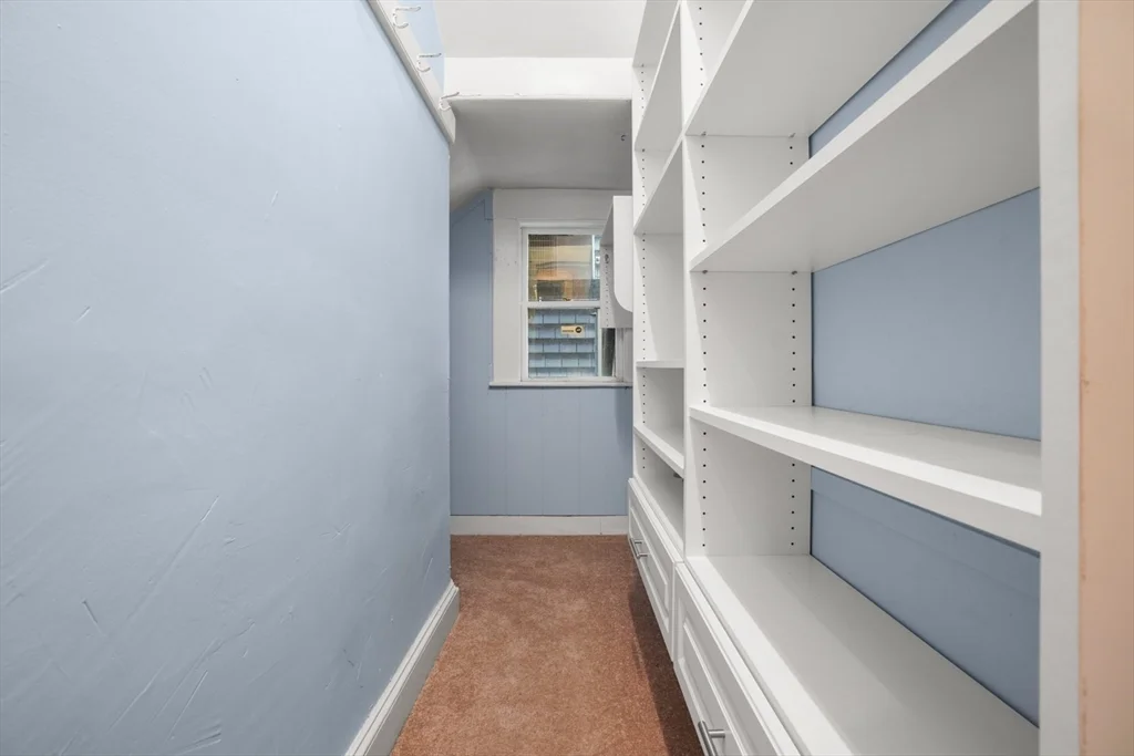 3 bed, 1 bath apartment for rent at 83 Green Unit 1, Dorchester — photo 15 of 21