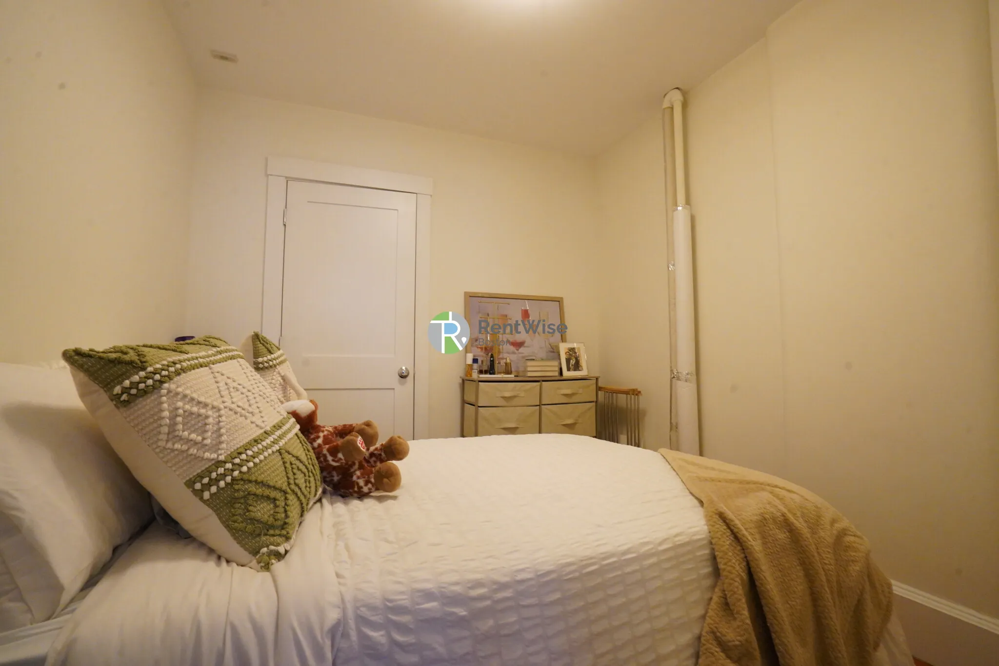 1 bed, 1 bath apartment for rent at 83 Harvard St Unit 26, Central Village — photo 6 of 16