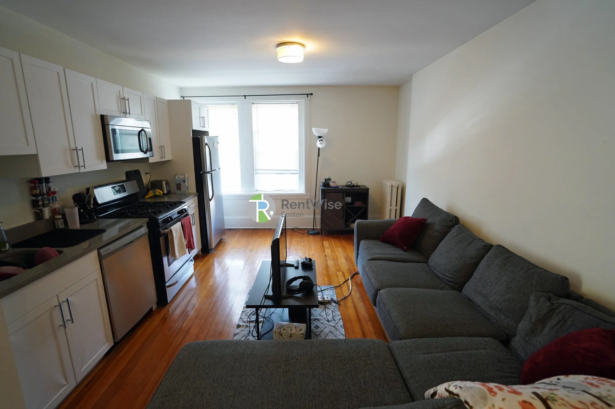 2 bed, 1 bath apartment for rent at 83 Harvard St Unit 29, Central Village — photo 2 of 13
