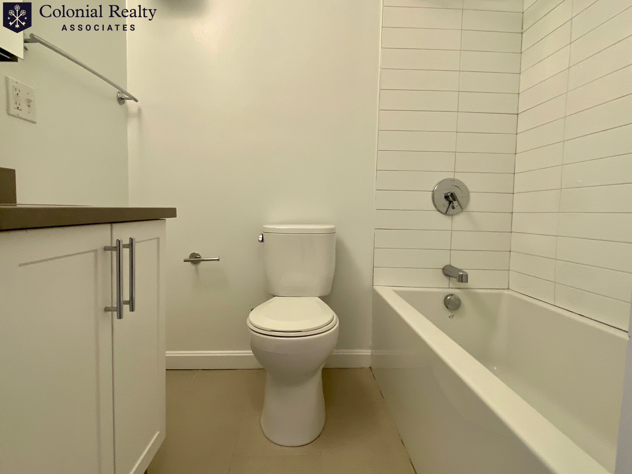 1 bed, 1 bath apartment for rent at 83 Harvard St Unit 3, Brookline Village — photo 4 of 23