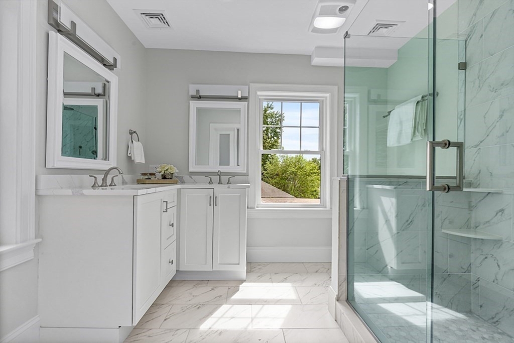3 bed, 2 bath apartment for rent at 83 Hawthorn St Unit 83, Nonantum — photo 15 of 26