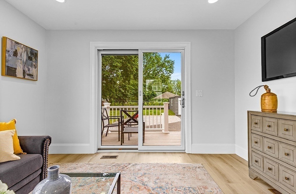 3 bed, 2 bath apartment for rent at 83 Hawthorn St Unit 83, Nonantum — photo 10 of 26
