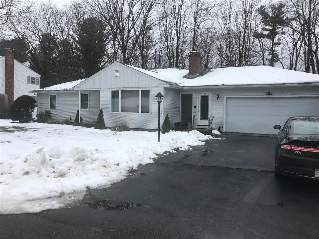3 bed, 2 bath apartment for rent at 83 Helena St, Leominster — photo 1 of 16