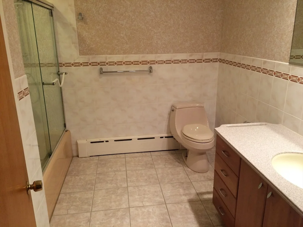 3 bed, 2 bath apartment for rent at 83 Helena St, Leominster — photo 11 of 16