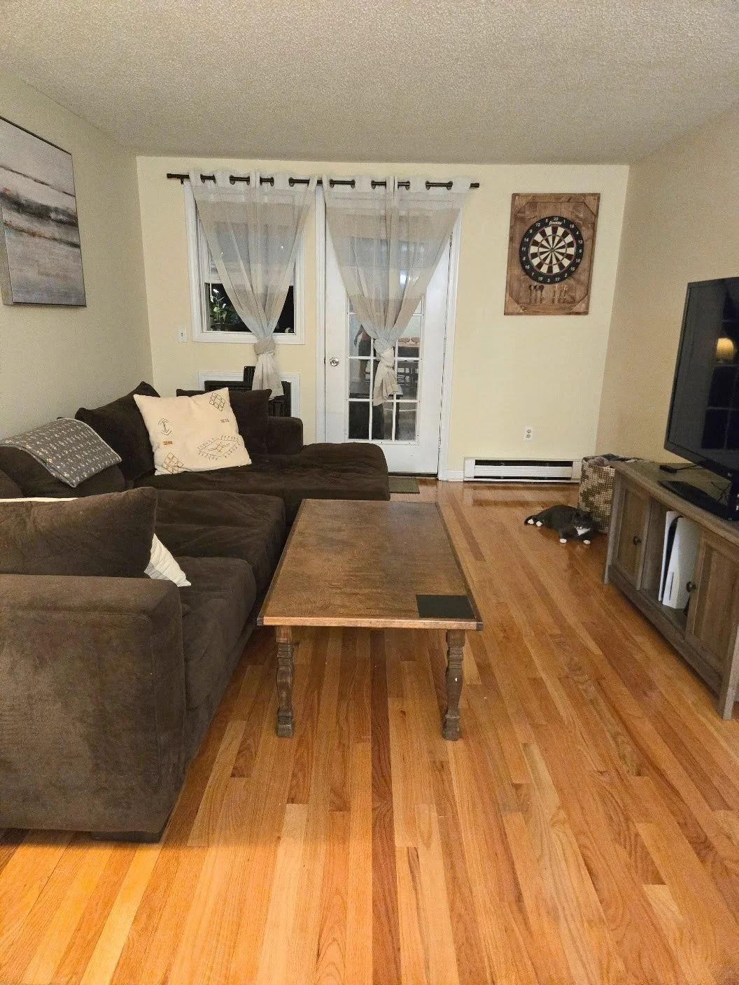 2 bed, 1 bath apartment for rent at 83 Heritage Dr Unit 83, Northbridge — photo 2 of 15