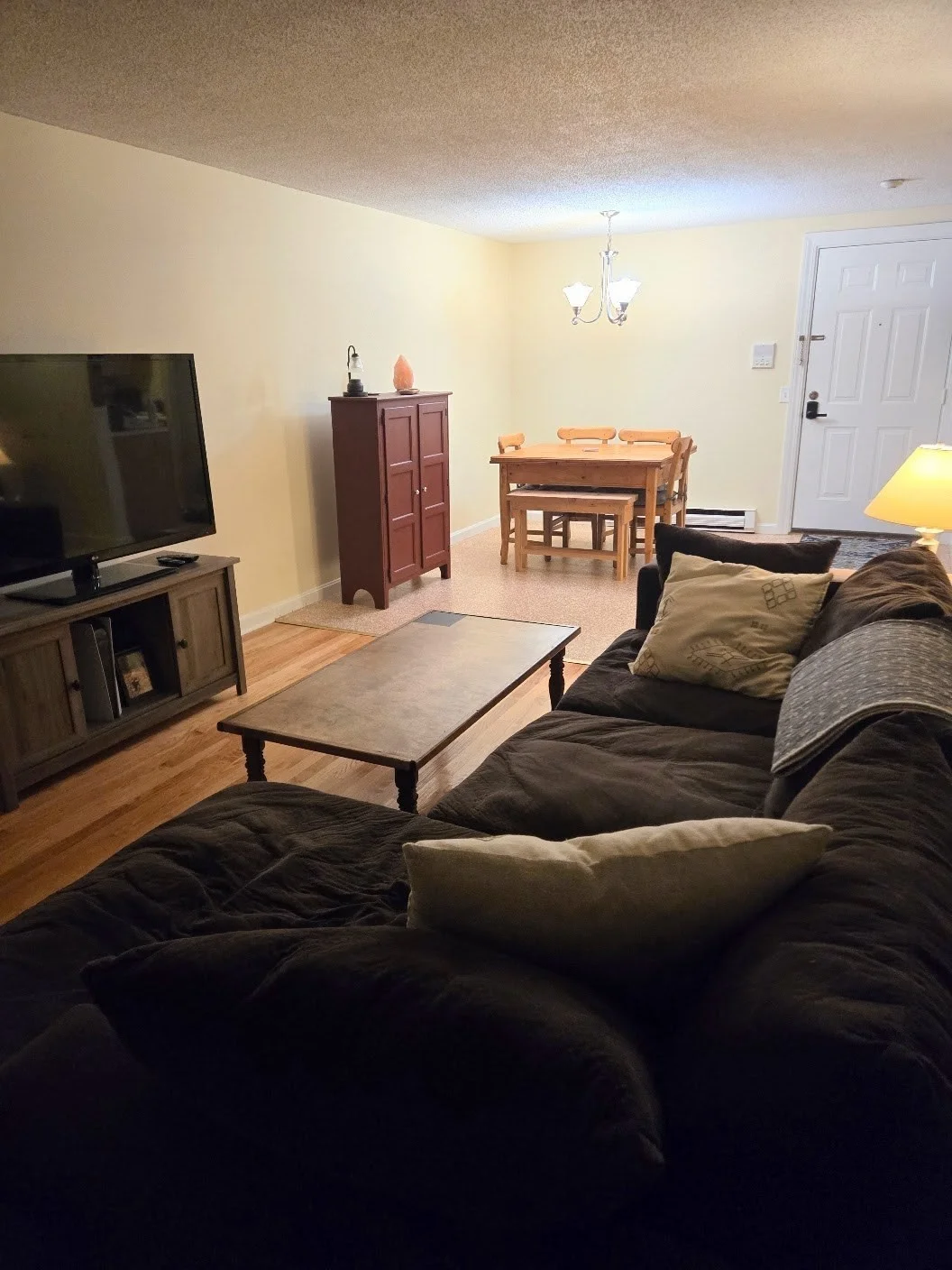 2 bed, 1 bath apartment for rent at 83 Heritage Dr Unit 83, Northbridge — photo 3 of 15