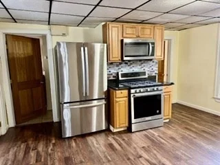 3 bed, 1 bath apartment for rent at 83 Lane St Unit 1, Lowell — photo 5 of 14