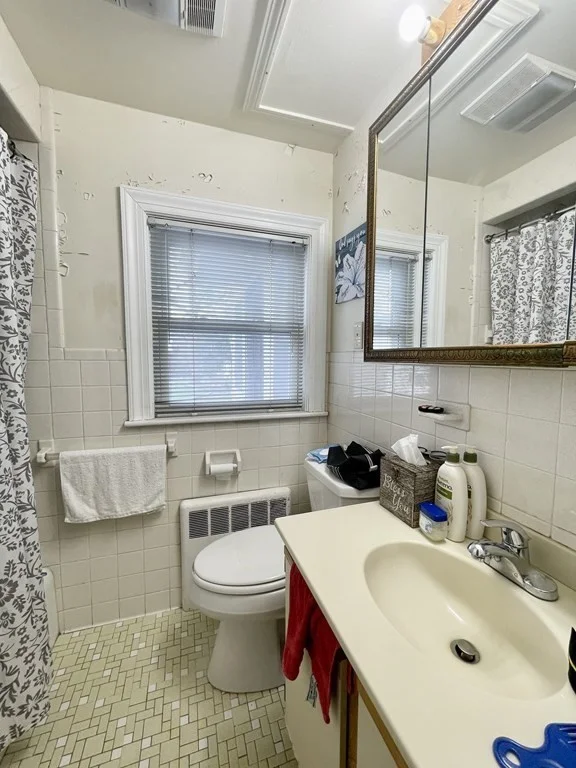 4 bed, 2 bath apartment for rent at 83 Lexington St Unit SF, Newton — photo 18 of 30