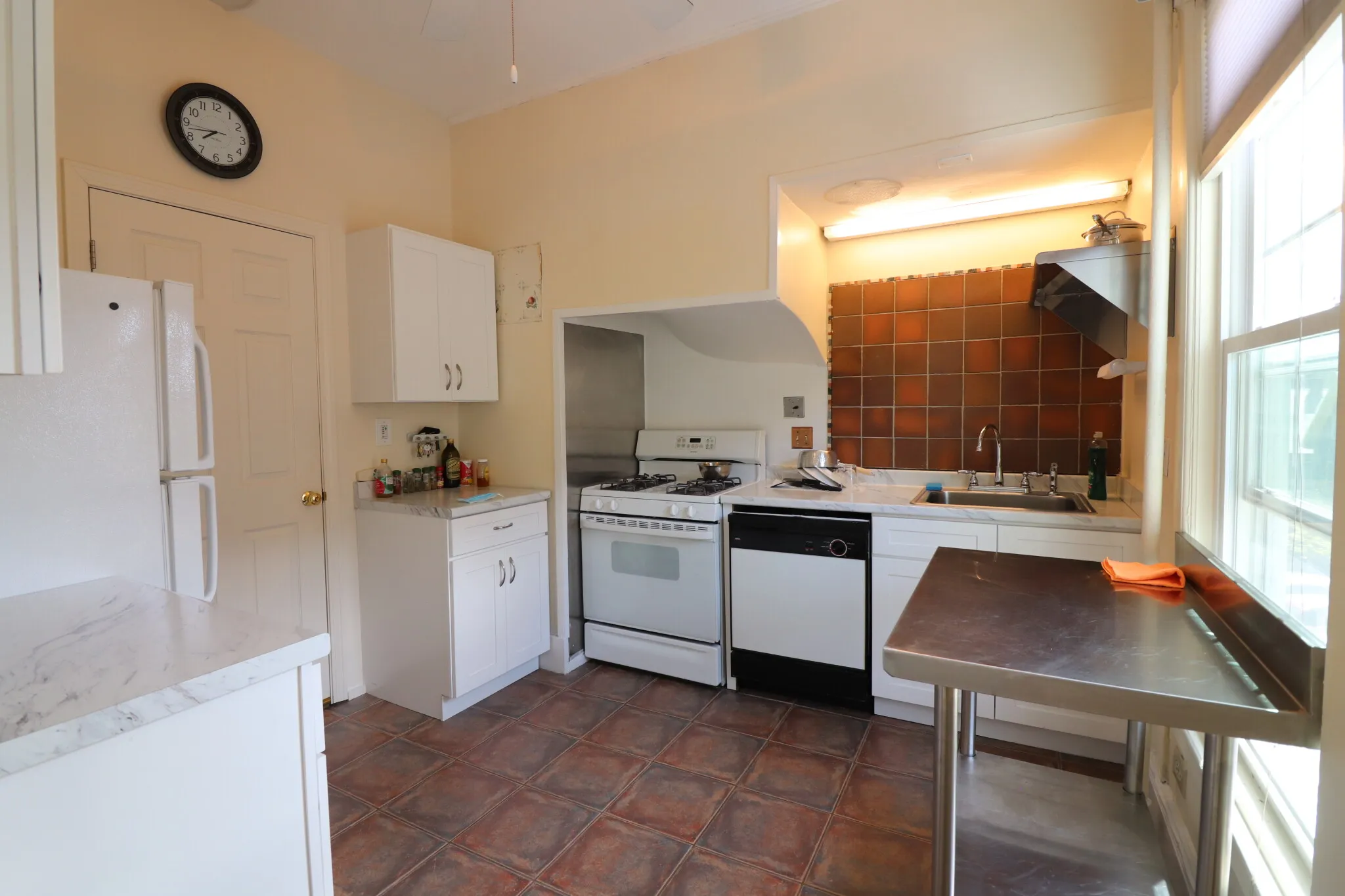 1 bed, 1 bath apartment for rent at 83 Longwood Ave Unit 6, Coolidge Corner — photo 4 of 9