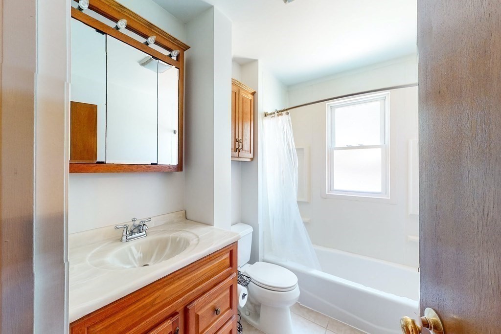 2 bed, 1 bath apartment for rent at 83 Malden St Unit 2, Revere — photo 7 of 11