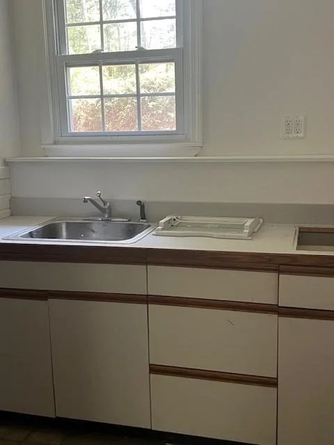 3 bed, 1 bath apartment for rent at 83 Marblehead, North Reading — photo 16 of 20