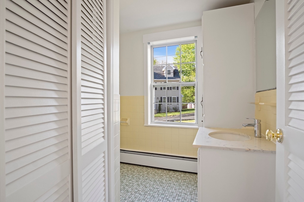 1 bed, 1 bath apartment for rent at 83 Marvin Rd Unit 2, Melrose — photo 9 of 25