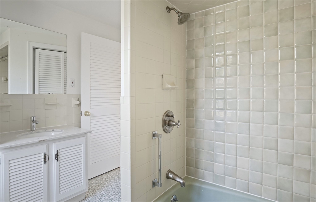 1 bed, 1 bath apartment for rent at 83 Marvin Rd Unit 2, Melrose — photo 10 of 25