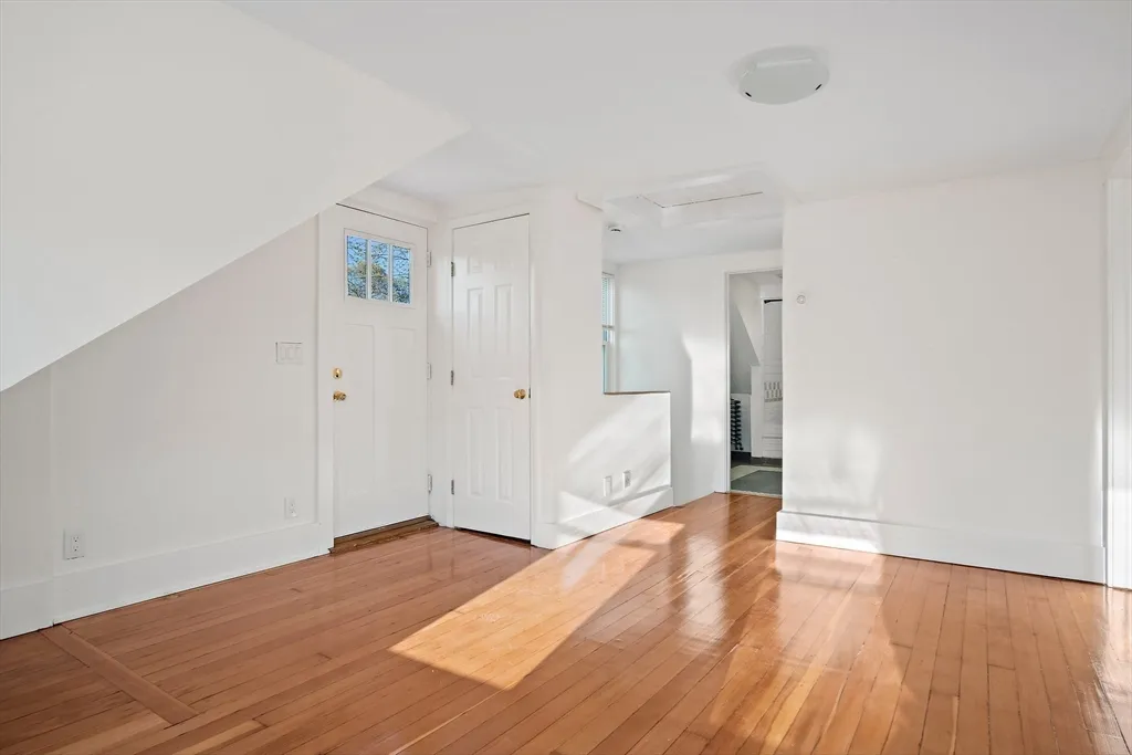 1 bed, 1 bath apartment for rent at 83 Marvin Rd Unit 3, Melrose — photo 4 of 22