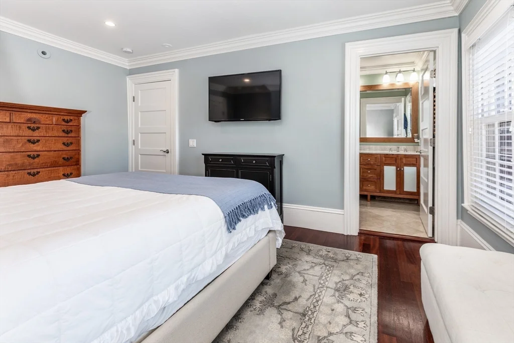 3 bed, 2 bath apartment for rent at 83 Montgomery St Unit 3, South End — photo 14 of 17