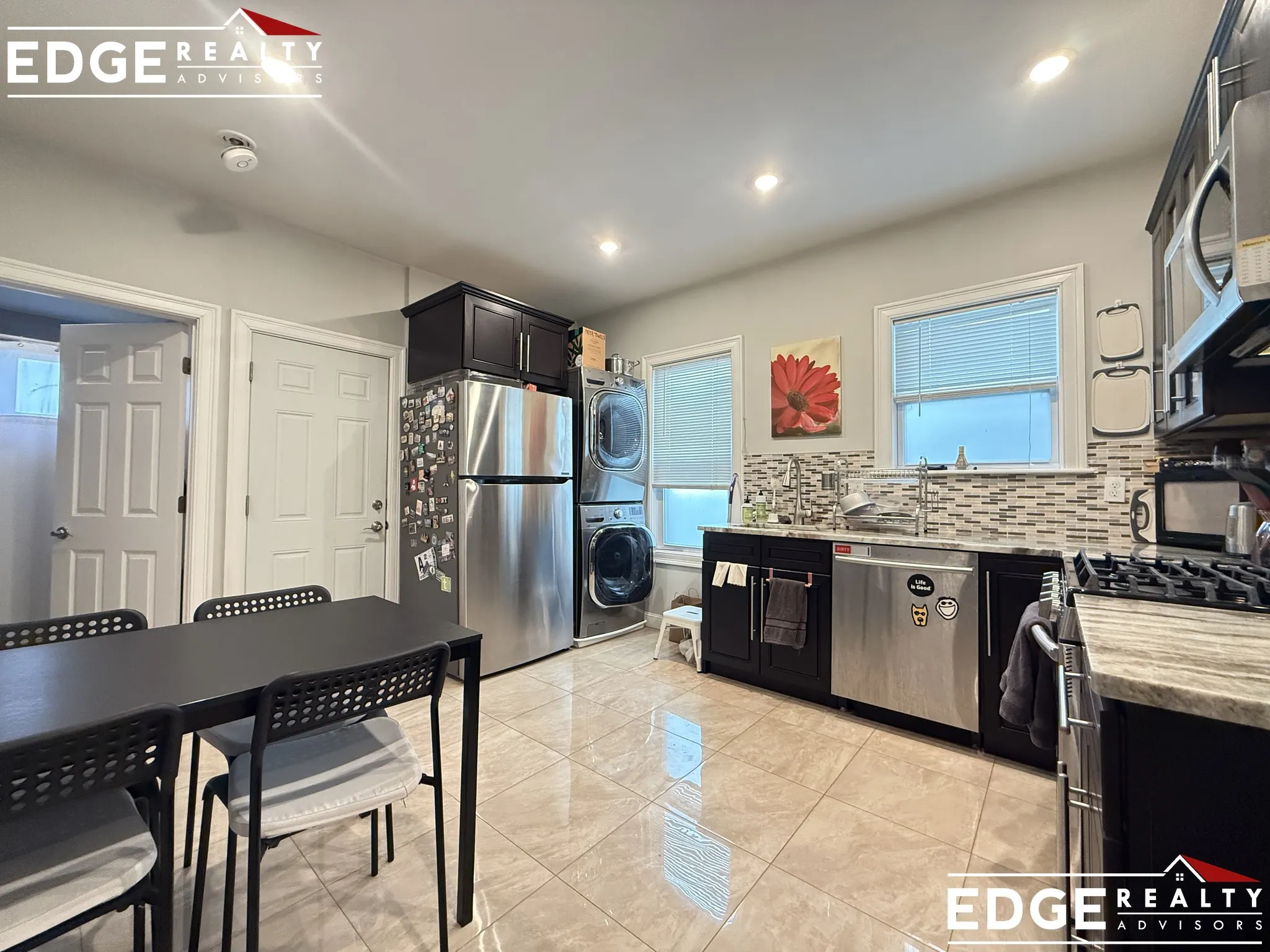 4 bed, 2 bath apartment for rent at 83 Newbury St Unit 1, Teele Square — photo 2 of 11