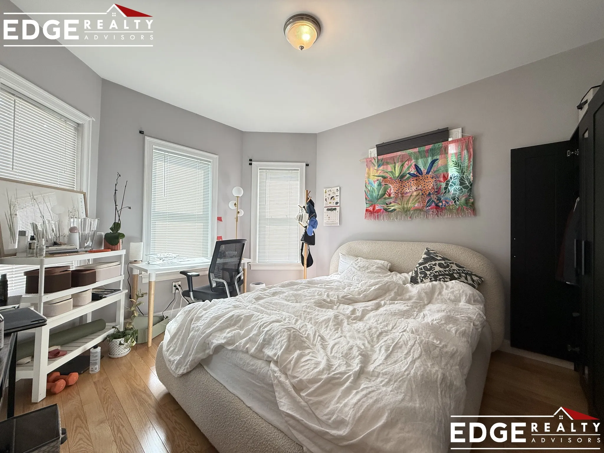 4 bed, 2 bath apartment for rent at 83 Newbury St Unit 1, Teele Square — photo 6 of 11