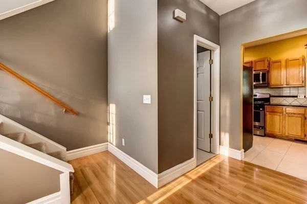 3 bed, 2 bath apartment for rent at 83 Odonnell Ave Unit 83, Shrewsbury — photo 3 of 36