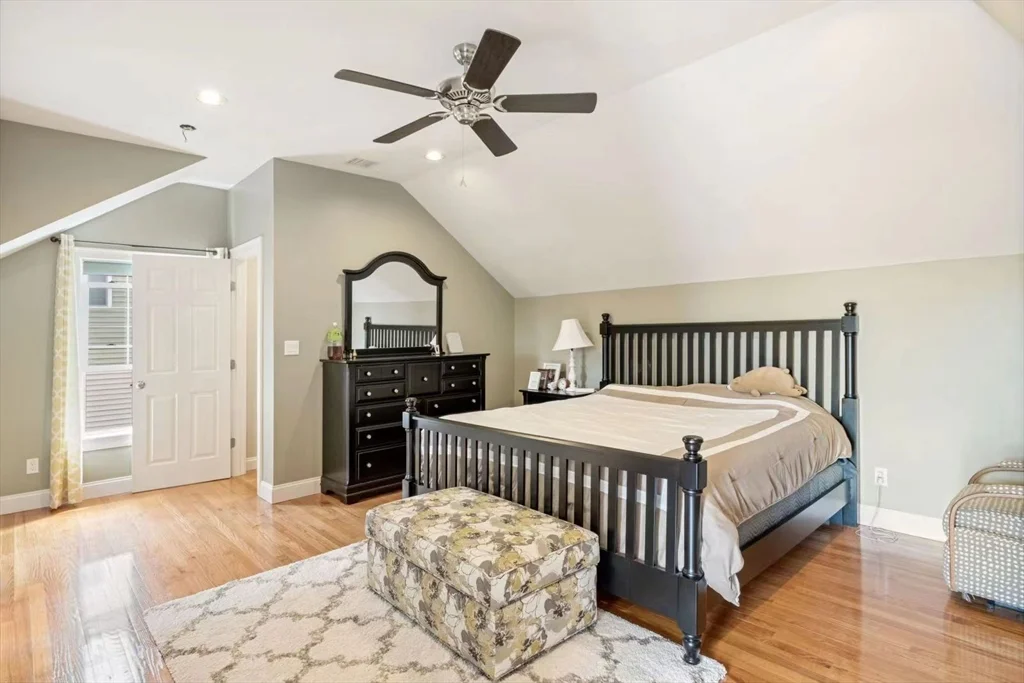 3 bed, 2 bath apartment for rent at 83 Orient Unit 83, Arlington — photo 10 of 22