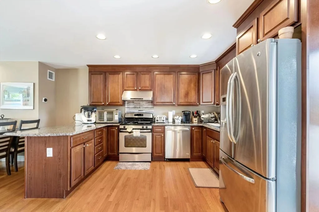3 bed, 2 bath apartment for rent at 83 Orient Unit 83, Arlington — photo 21 of 22