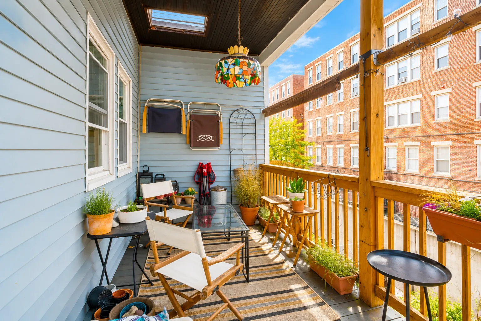 3 bed, 1 bath apartment for rent at 83 Parkton Rd Unit 2, Jamaica Plain — photo 2 of 14