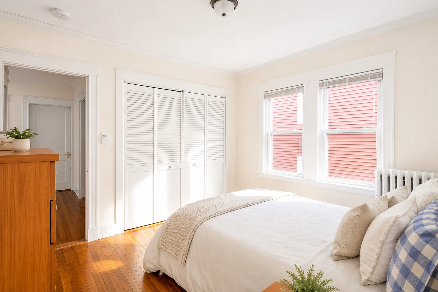3 bed, 1 bath apartment for rent at 83 Parkton Rd Unit 2, Jamaica Plain — photo 9 of 14