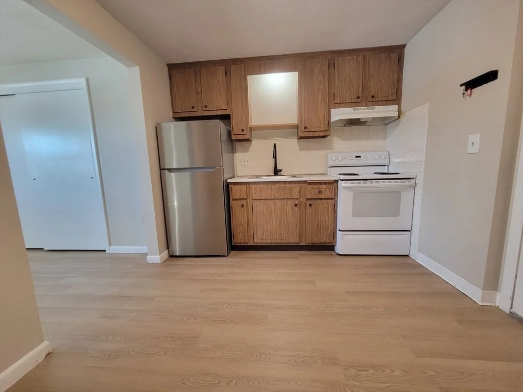 Studio bed, 1 bath apartment for rent at 83 Pleasant St Unit 2-4, Marlborough — photo 1 of 6