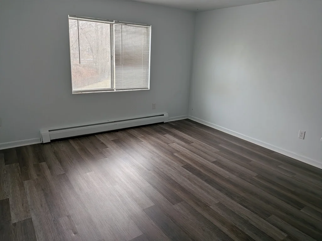 2 bed, 1 bath apartment for rent at 83-R Hobartst Unit C4, Danvers — photo 12 of 14