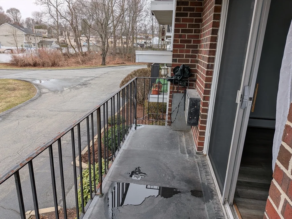 2 bed, 1 bath apartment for rent at 83-R Hobartst Unit C4, Danvers — photo 6 of 14