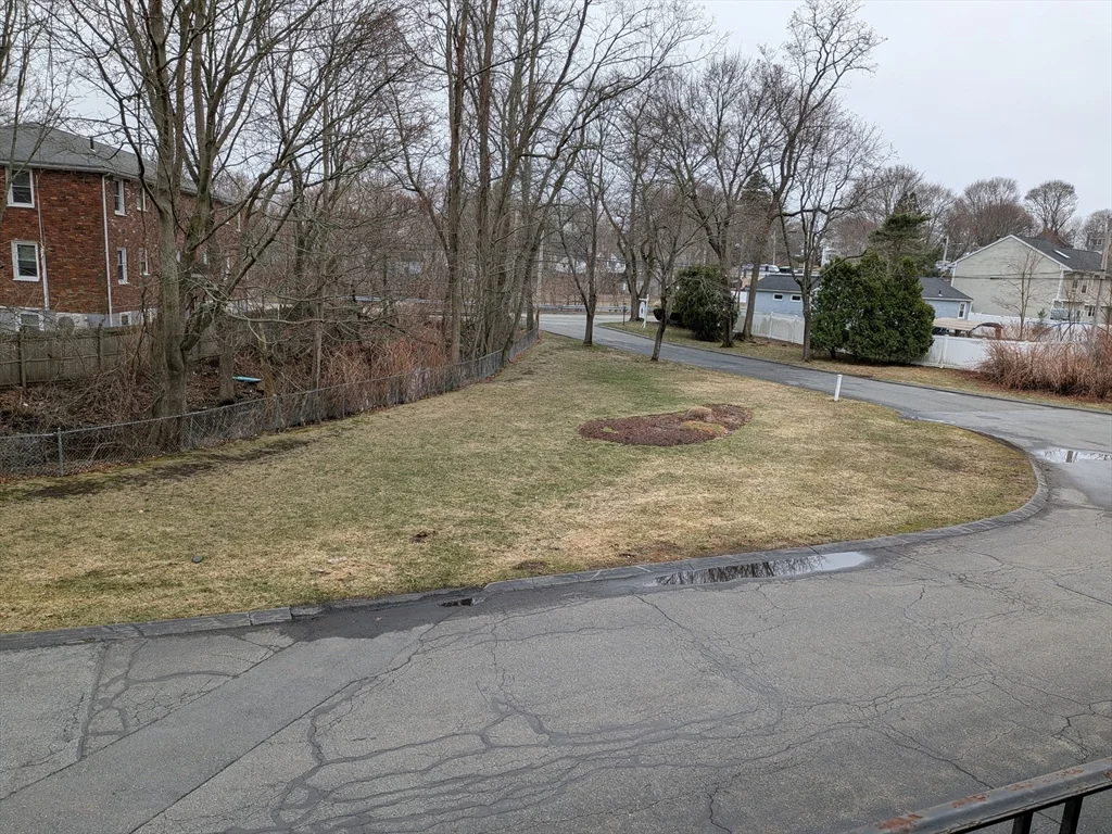 2 bed, 1 bath apartment for rent at 83-R Hobartst Unit C4, Danvers — photo 14 of 14